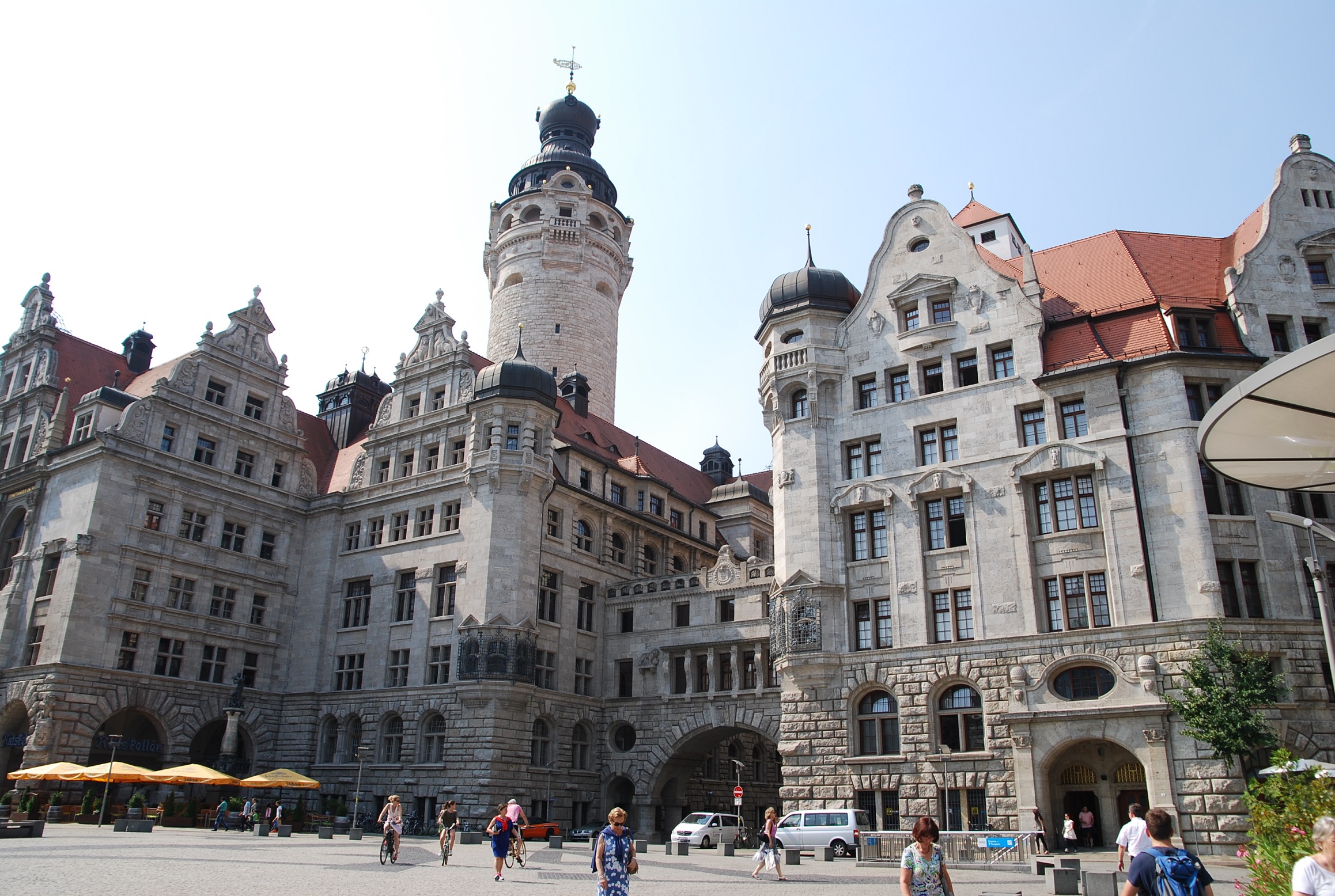 Das neue Rathaus von Leipzig.