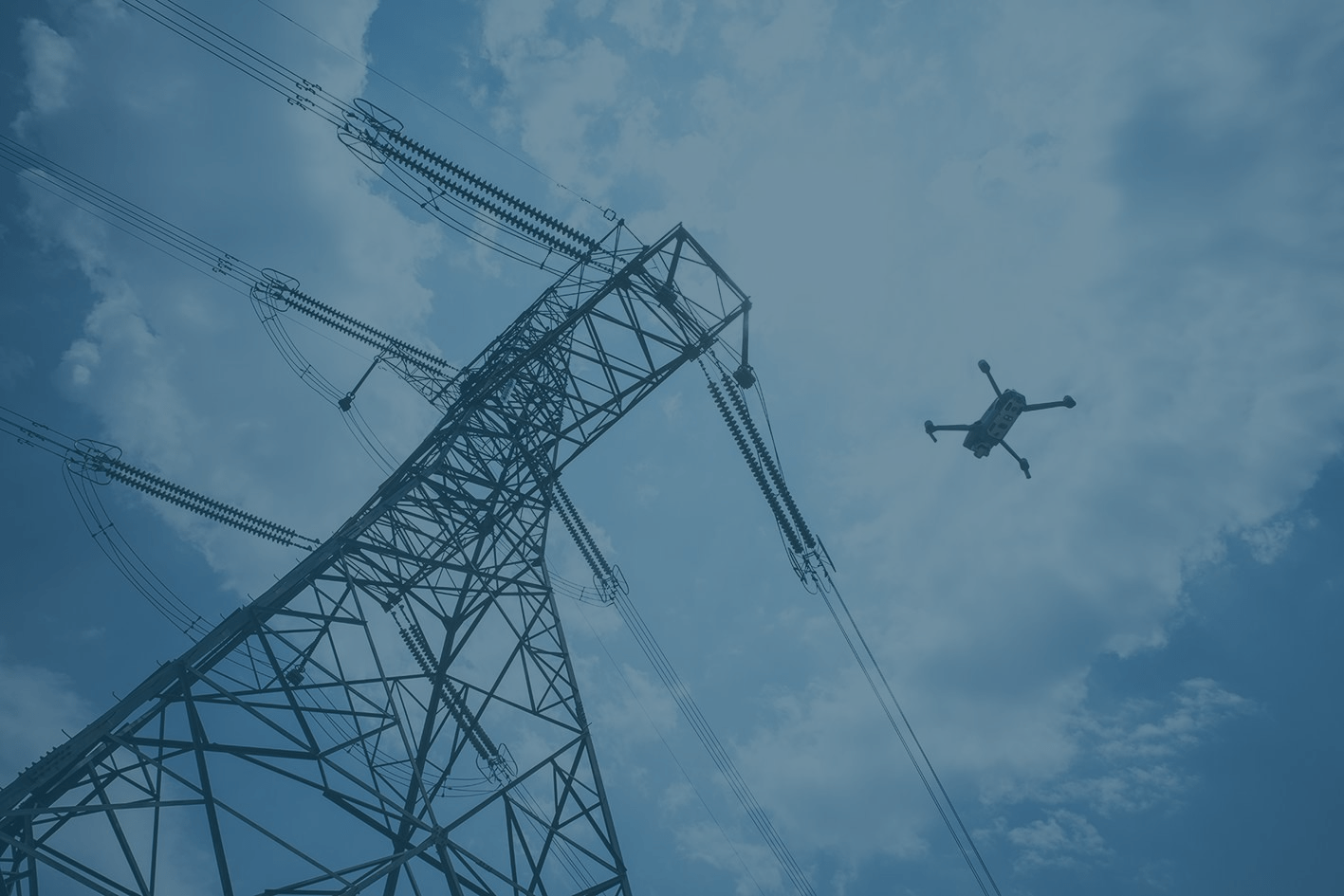 DJI_Mavic2Enterprise_lifestyle_insprection-03_rgb_72_newsdesk-Kopie_filtered_0_6